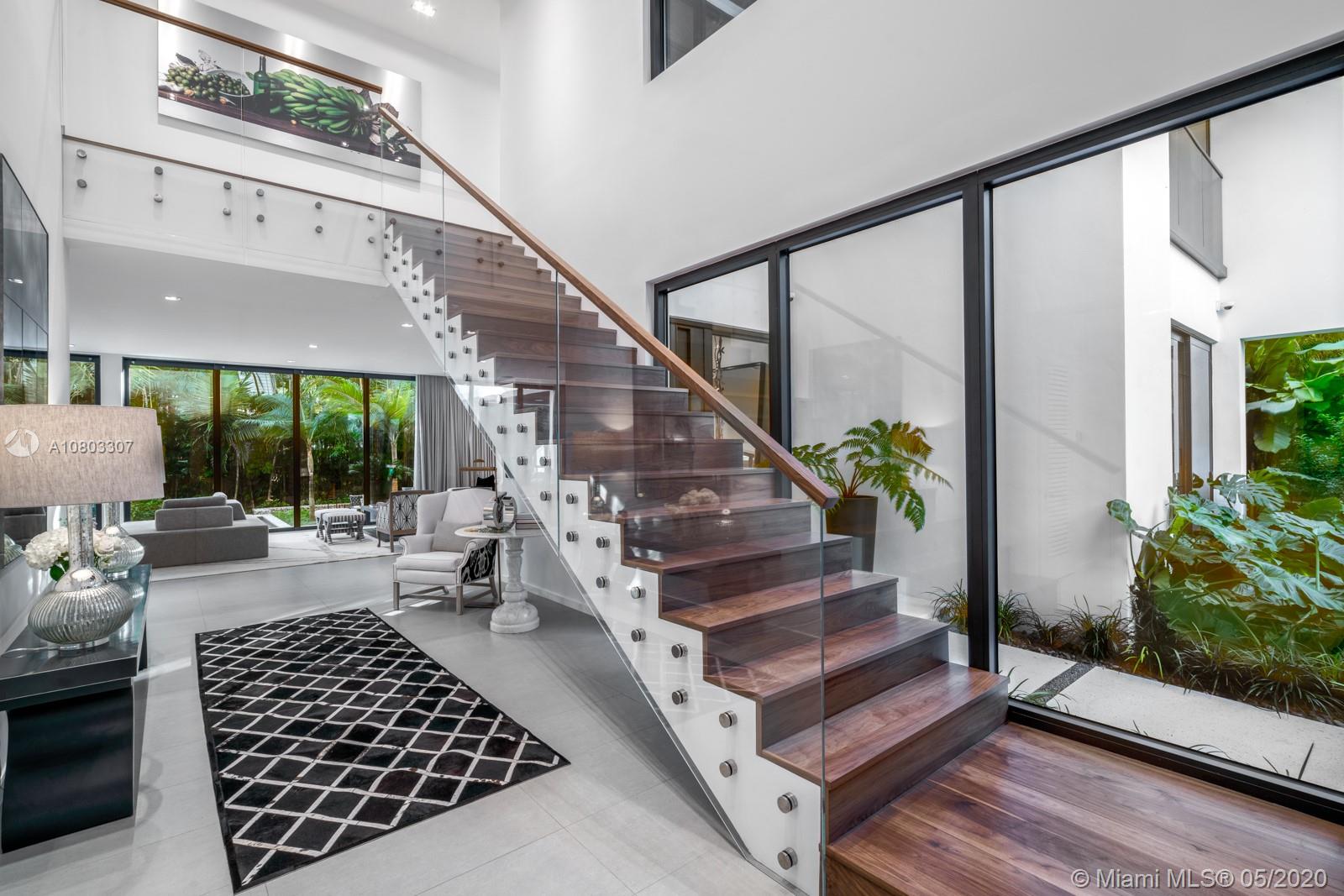 LEAFY WAY - Residential