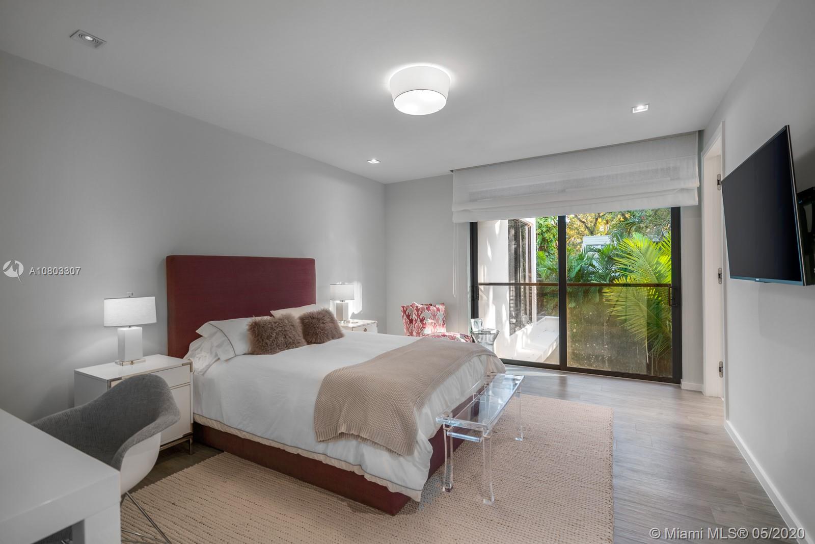 LEAFY WAY - Residential