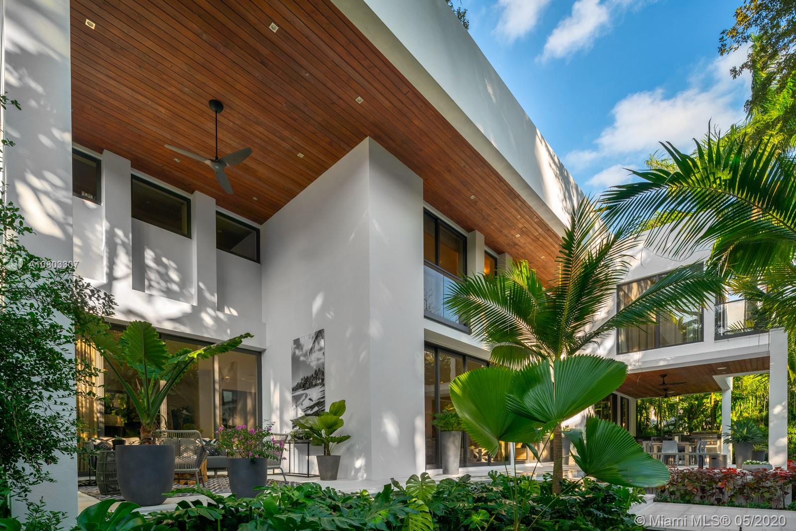 LEAFY WAY - Residential