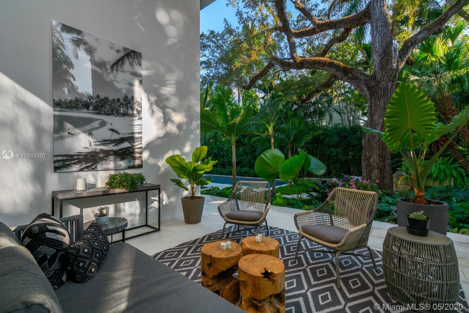 LEAFY WAY - Residential