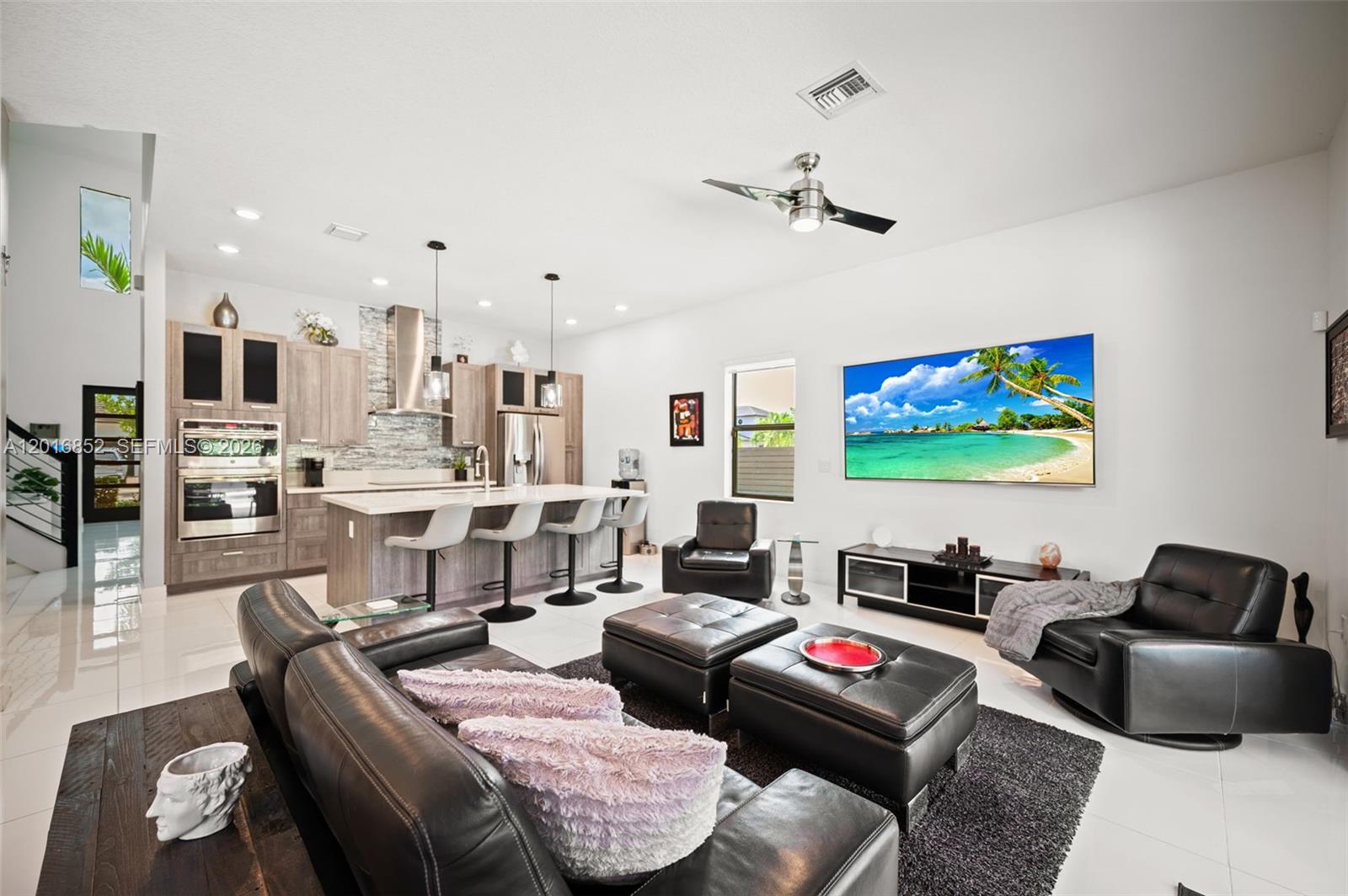 DUNNWOODY LAKE - Residential
