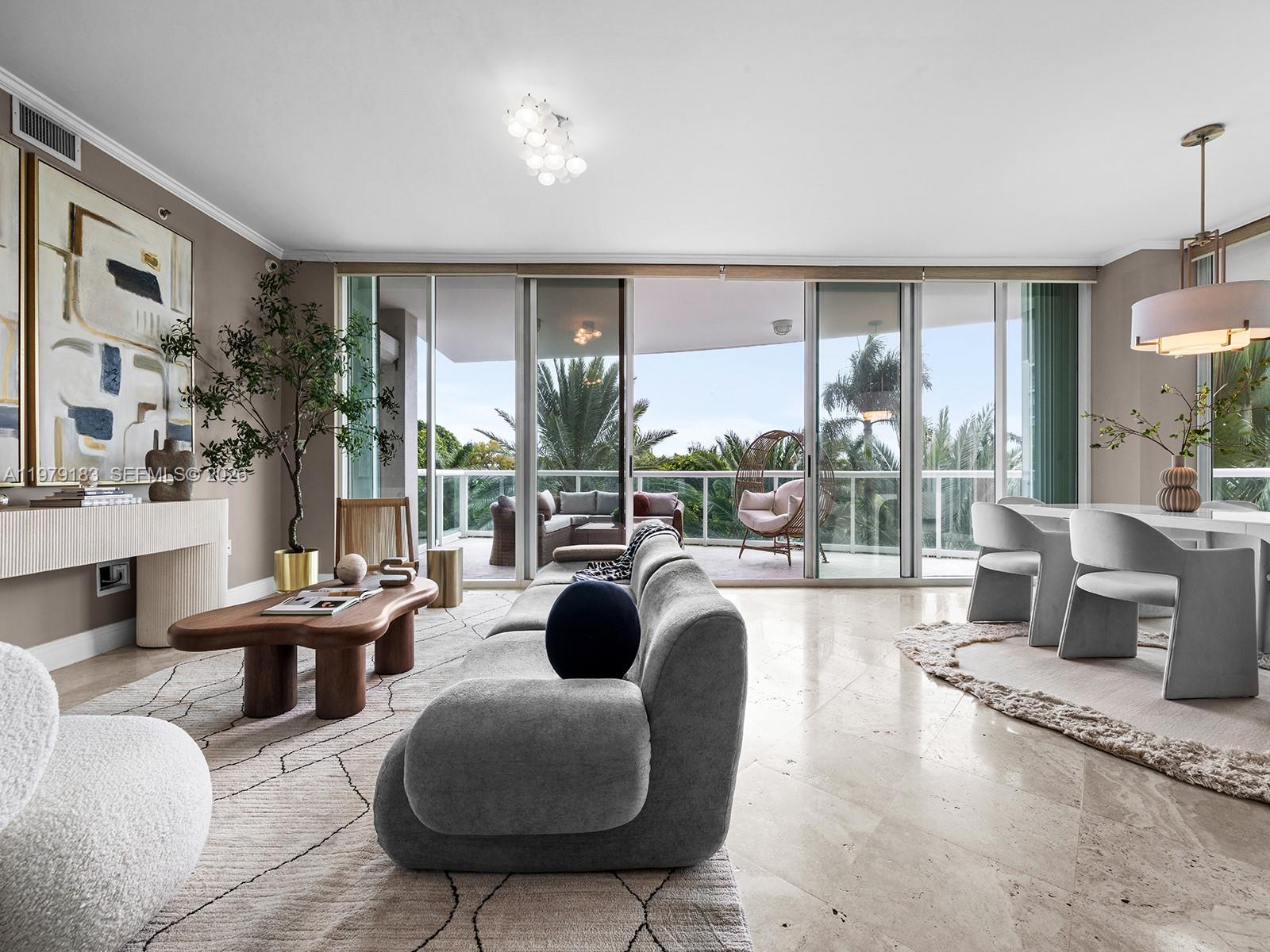 2645 S Bayshore Dr 304