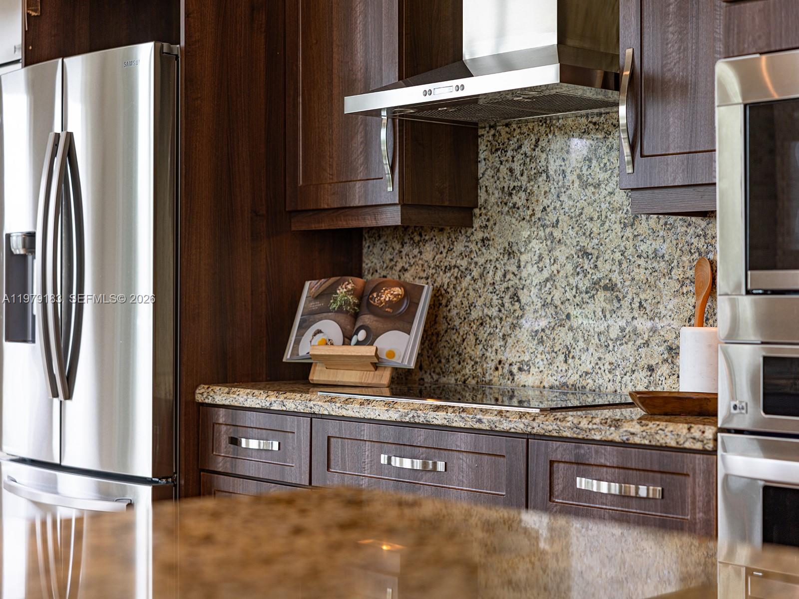 2645 S Bayshore Dr 304