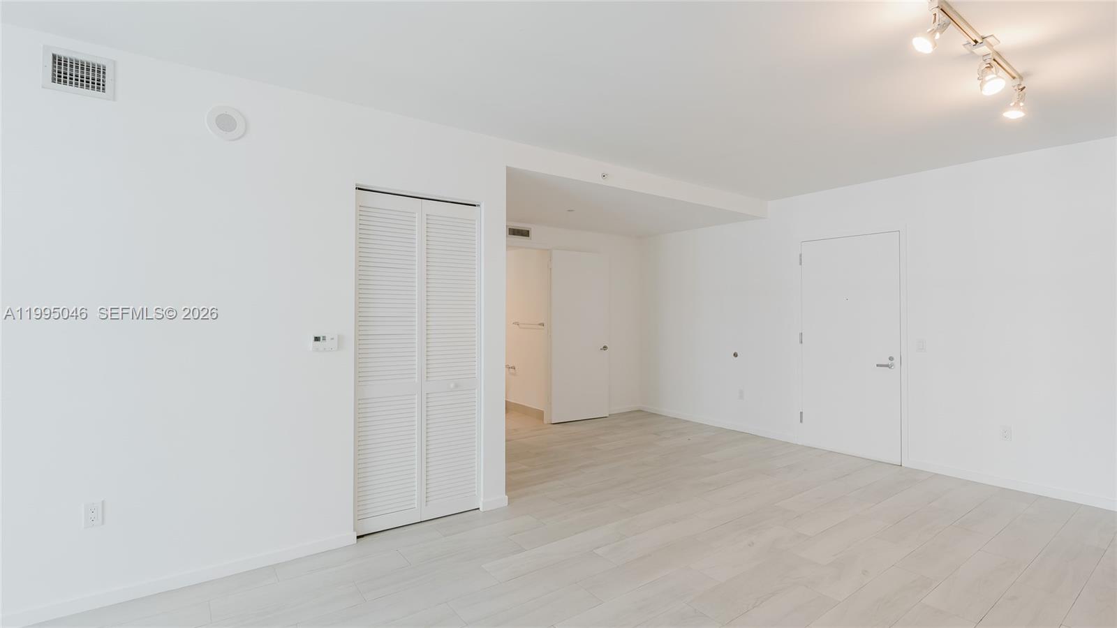 MY BRICKELL CONDO - Residential Lease