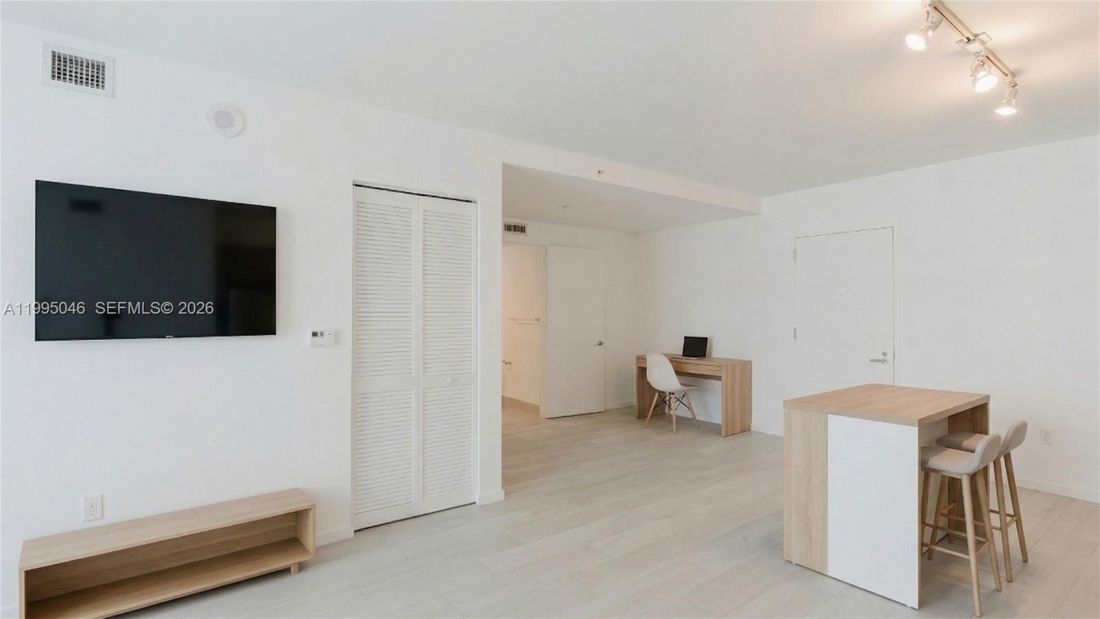 MY BRICKELL CONDO - Residential Lease