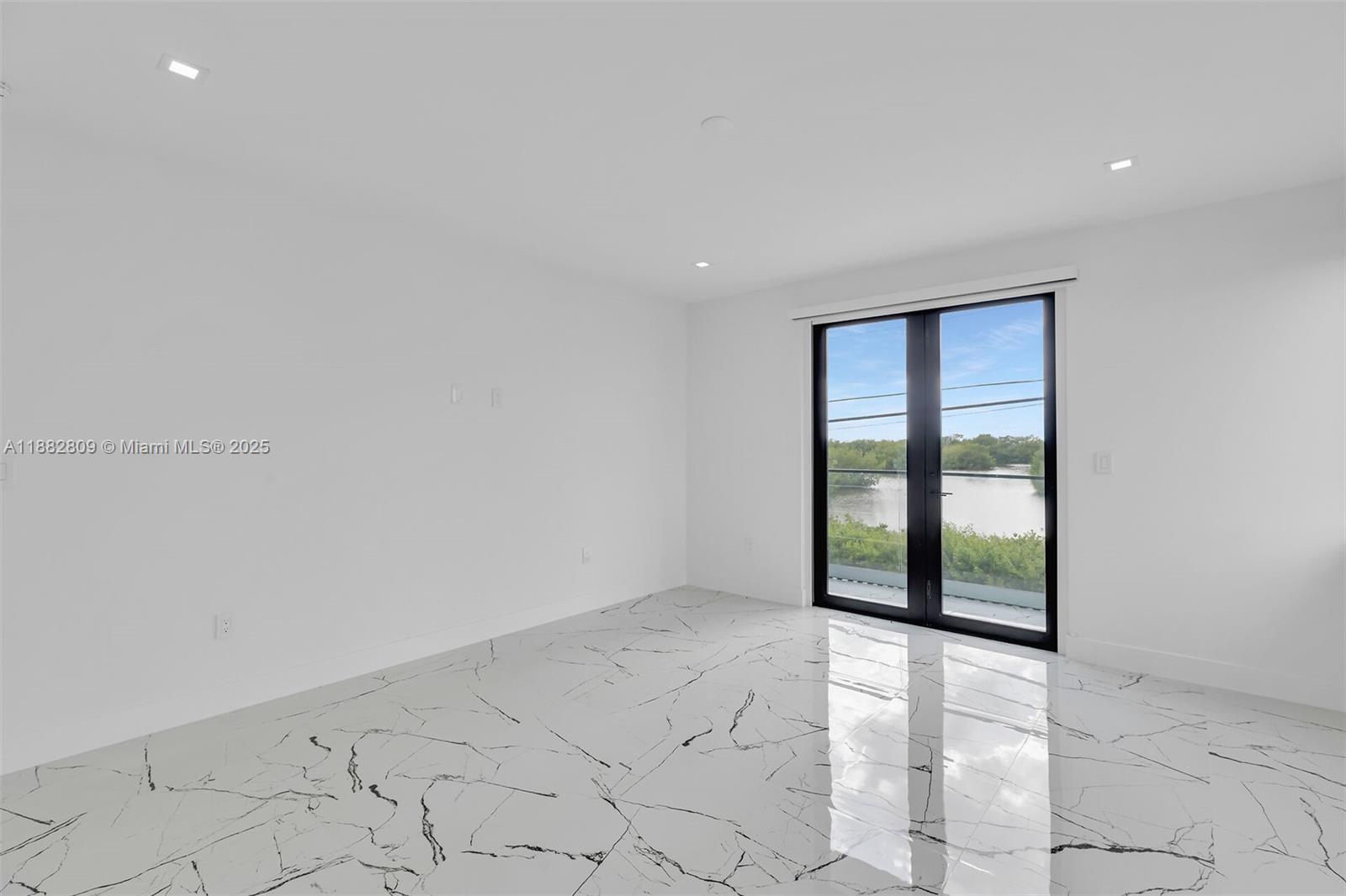 LAKE SURPRISE ESTATES - Residential