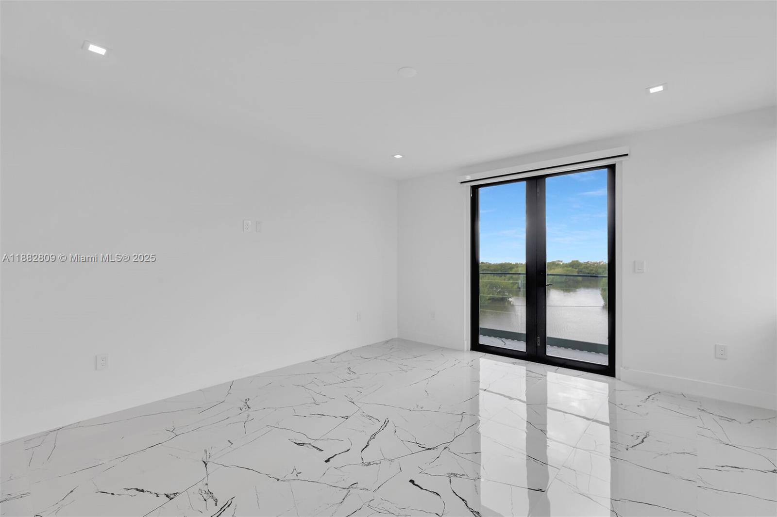 LAKE SURPRISE ESTATES - Residential