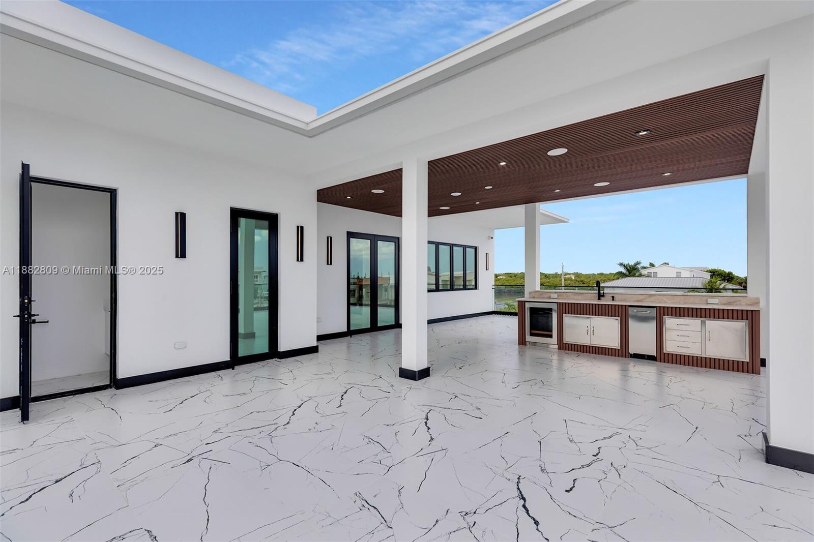 LAKE SURPRISE ESTATES - Residential