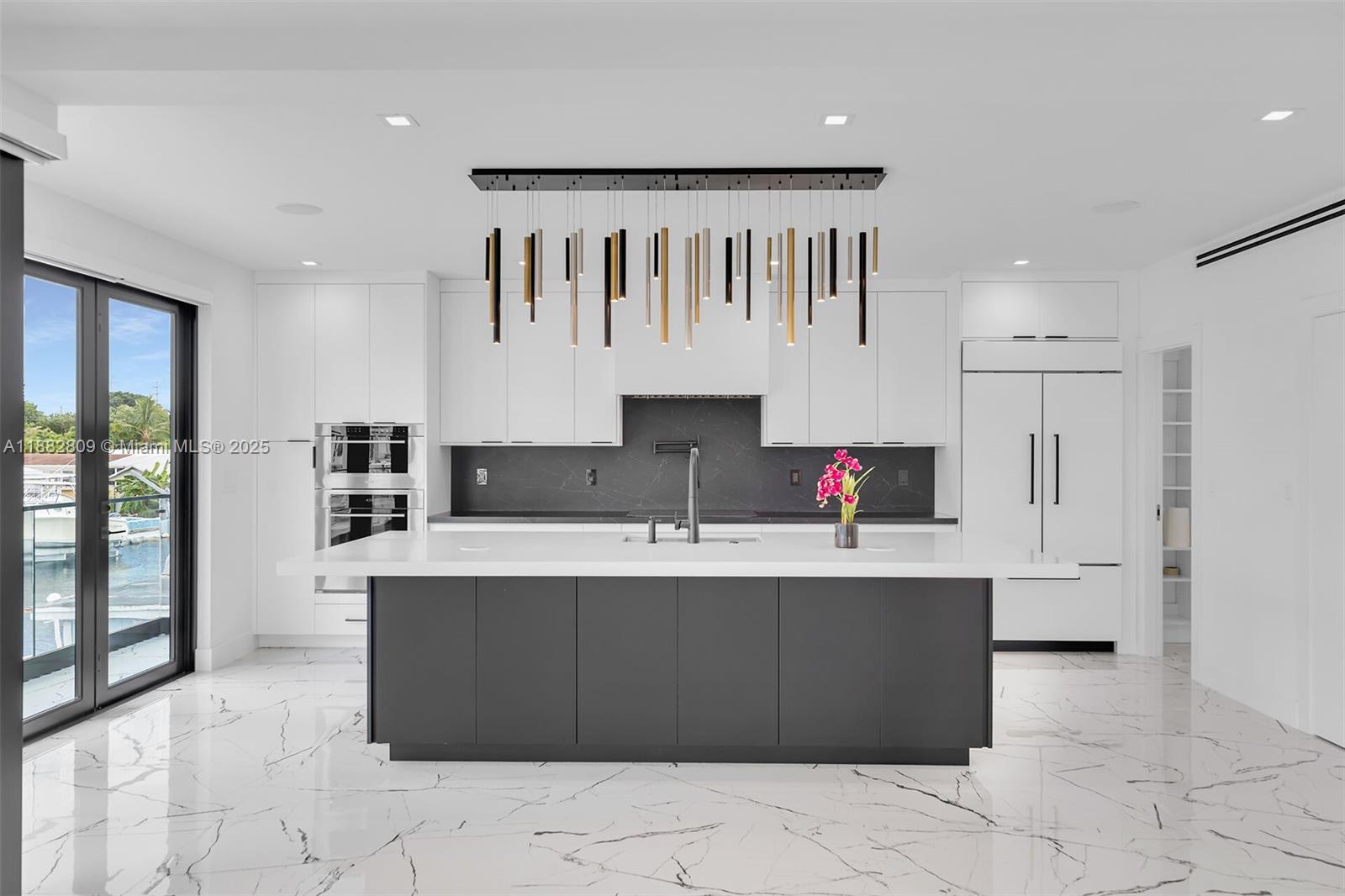 LAKE SURPRISE ESTATES - Residential