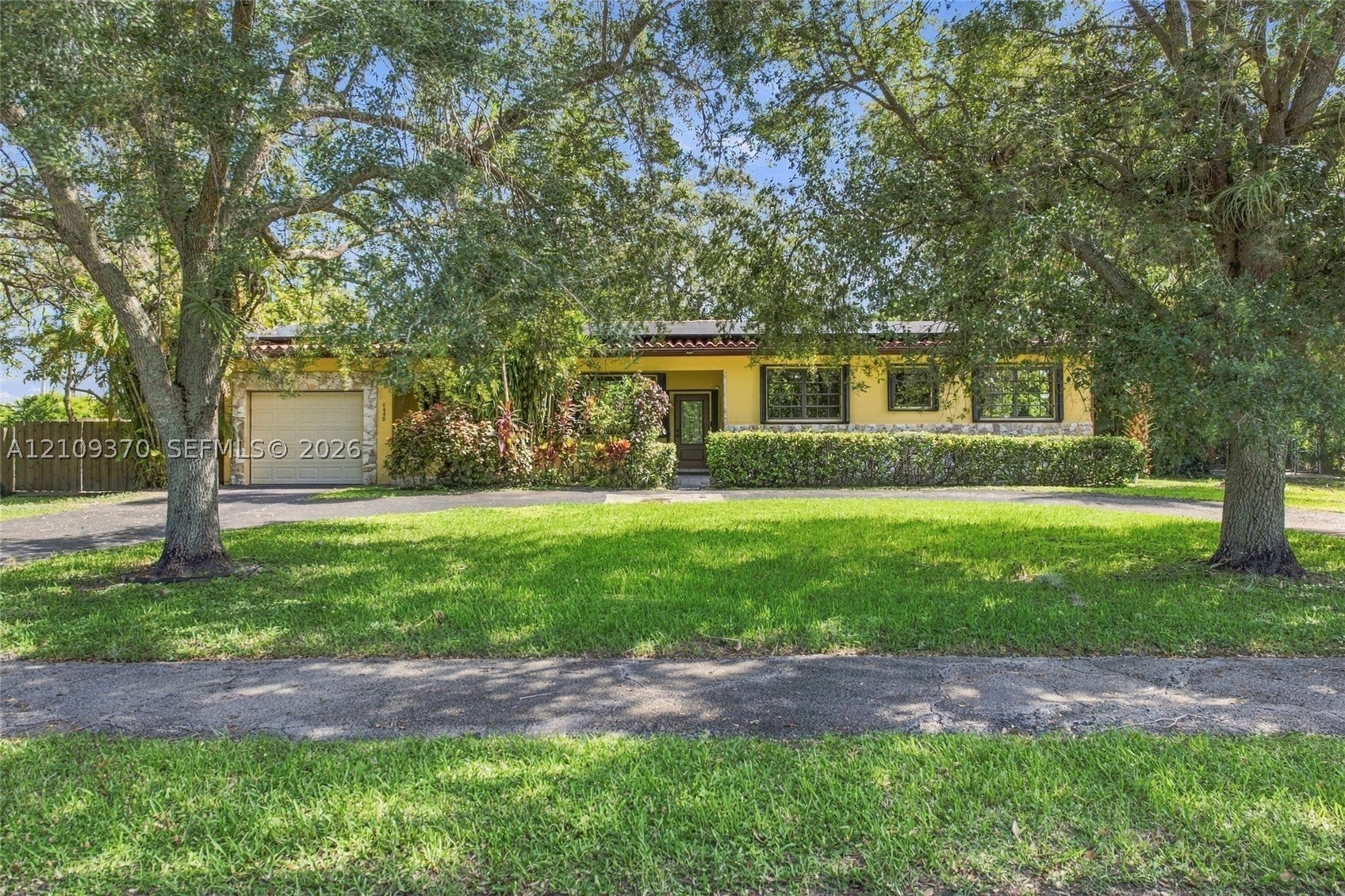 6445 SW 99th Ave