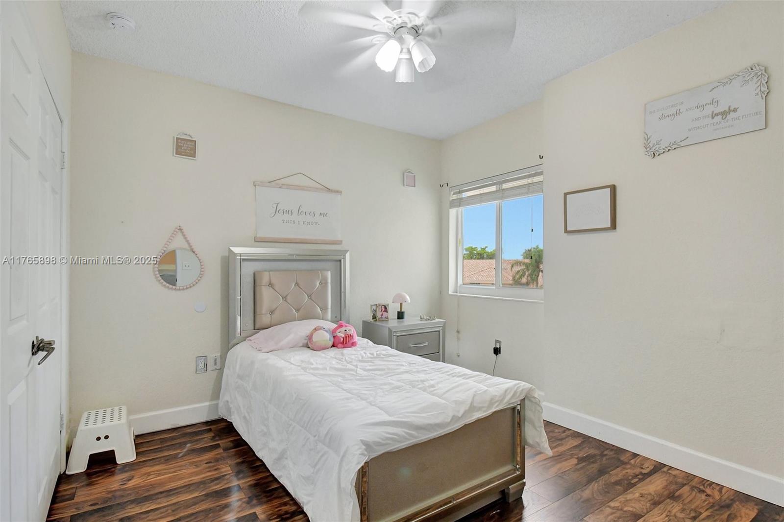 CALIFORNIA COURTS CONDO - Residential