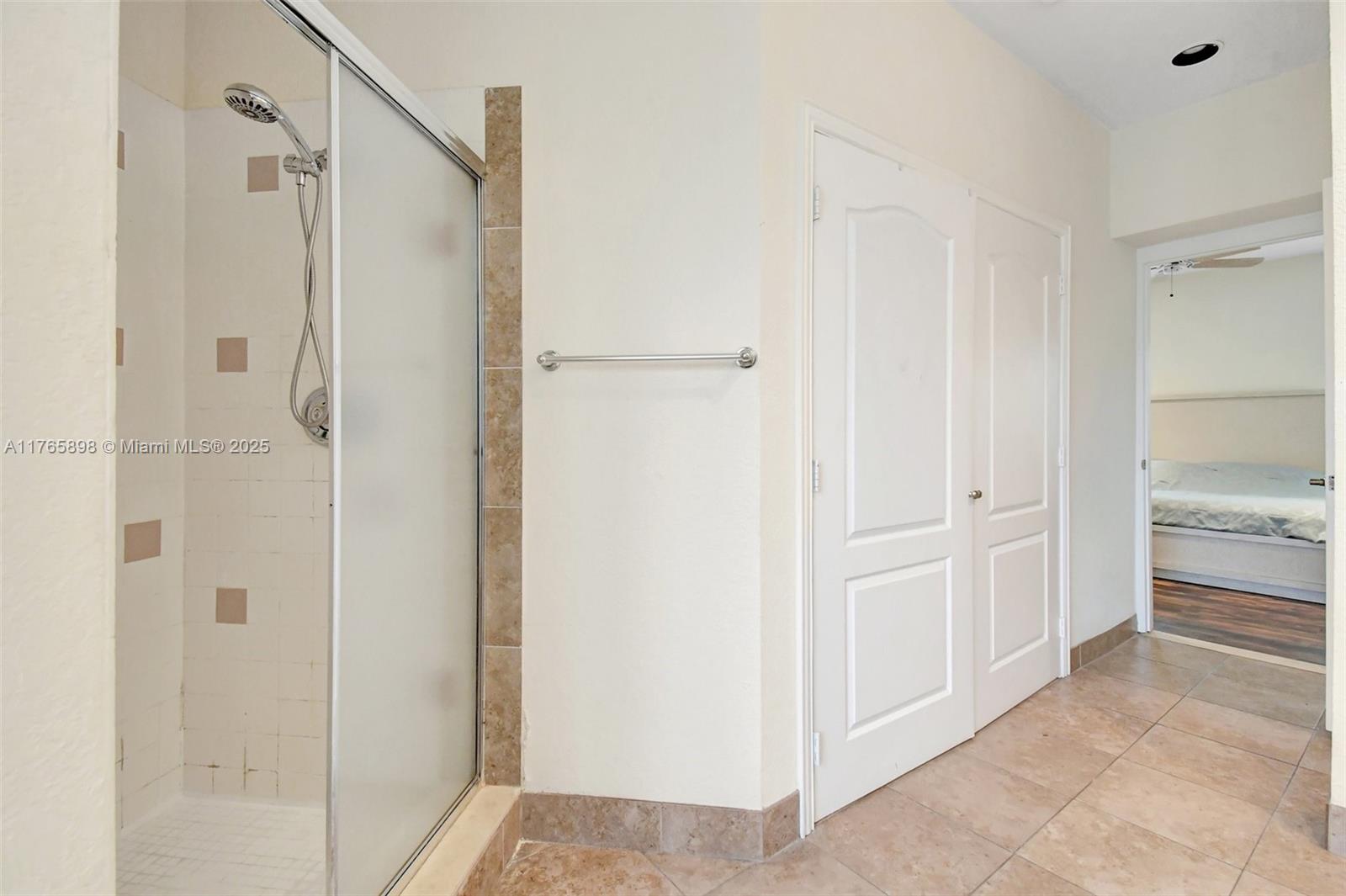 CALIFORNIA COURTS CONDO - Residential