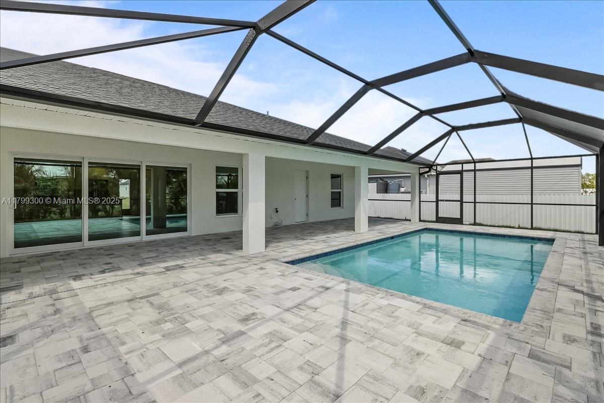 2423 NW 20th PL