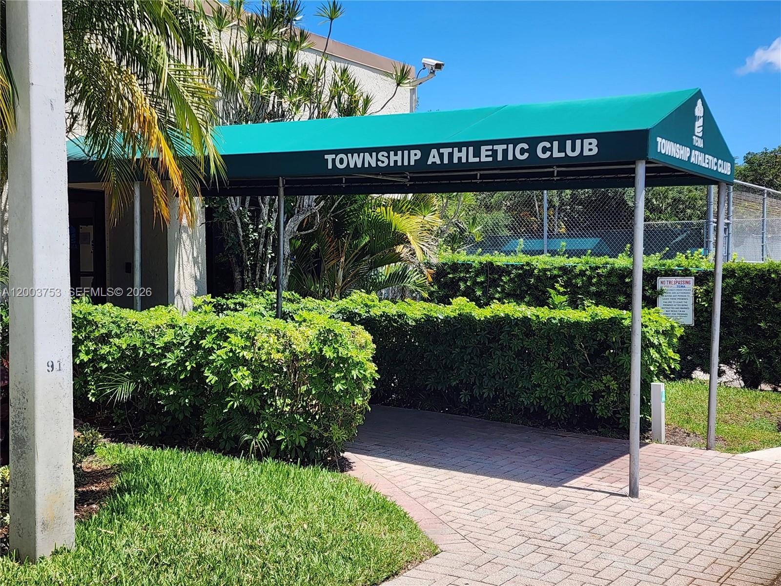 CENTERPOINTE CONDO - Residential