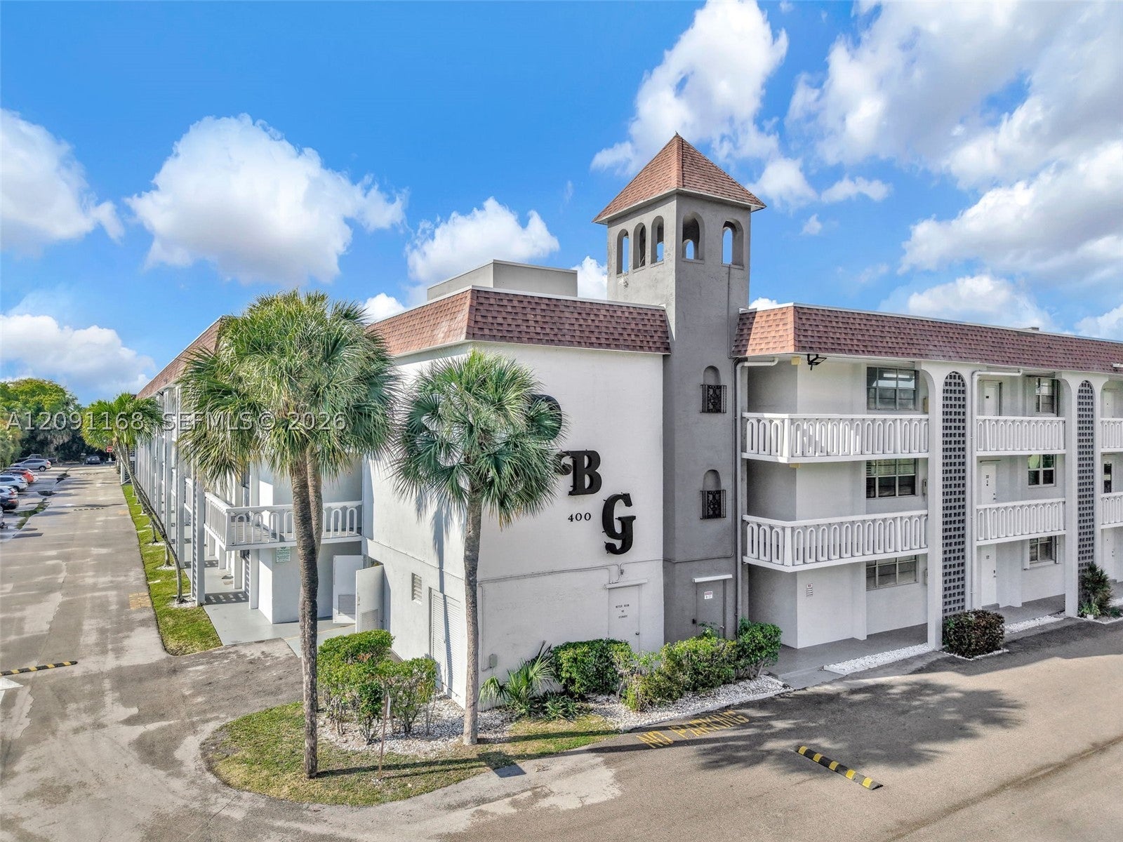 400 SE 10th St 303