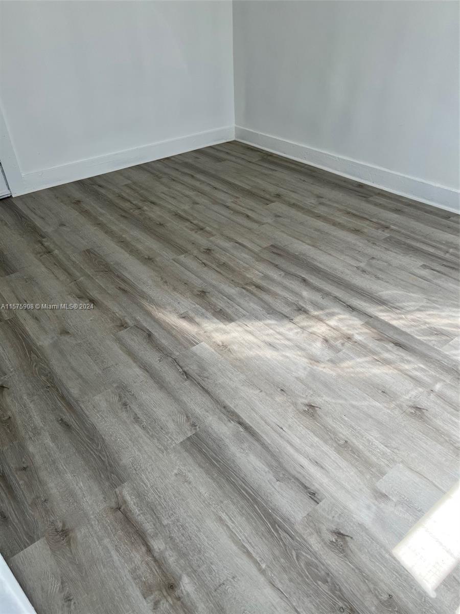 LAWRENCE ESTATES LAND COS - Residential Lease