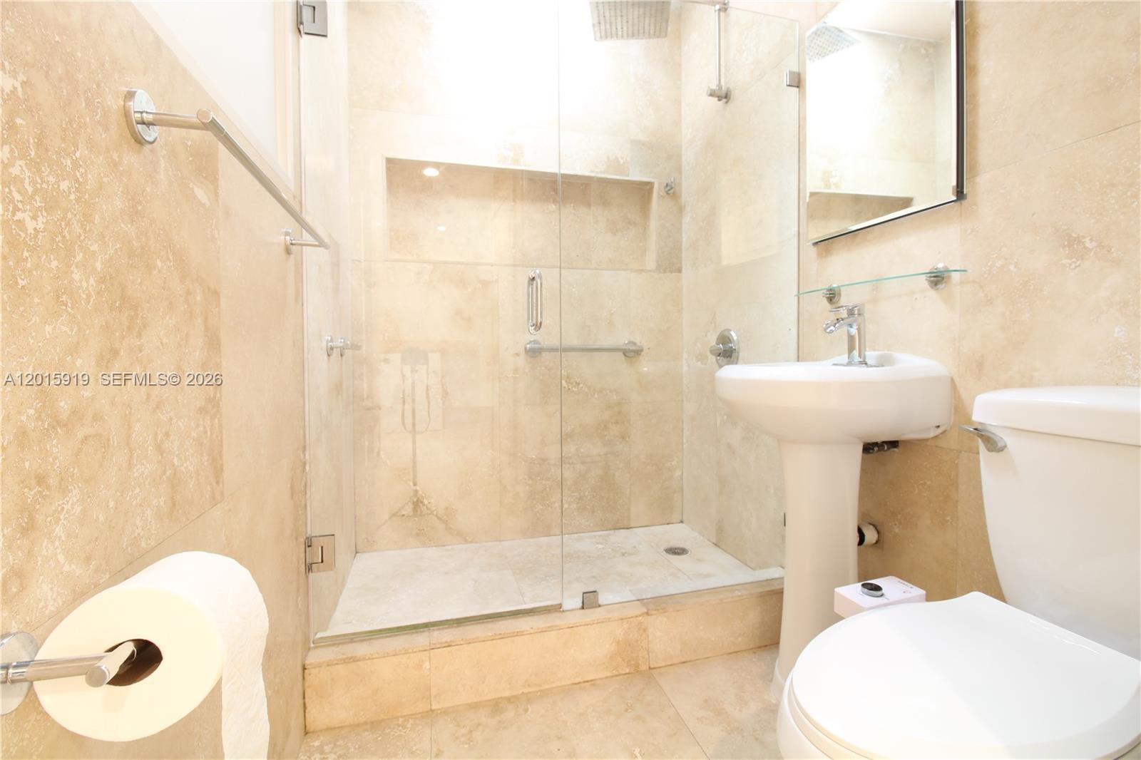 MARSEILLES DECO CONDO - Residential