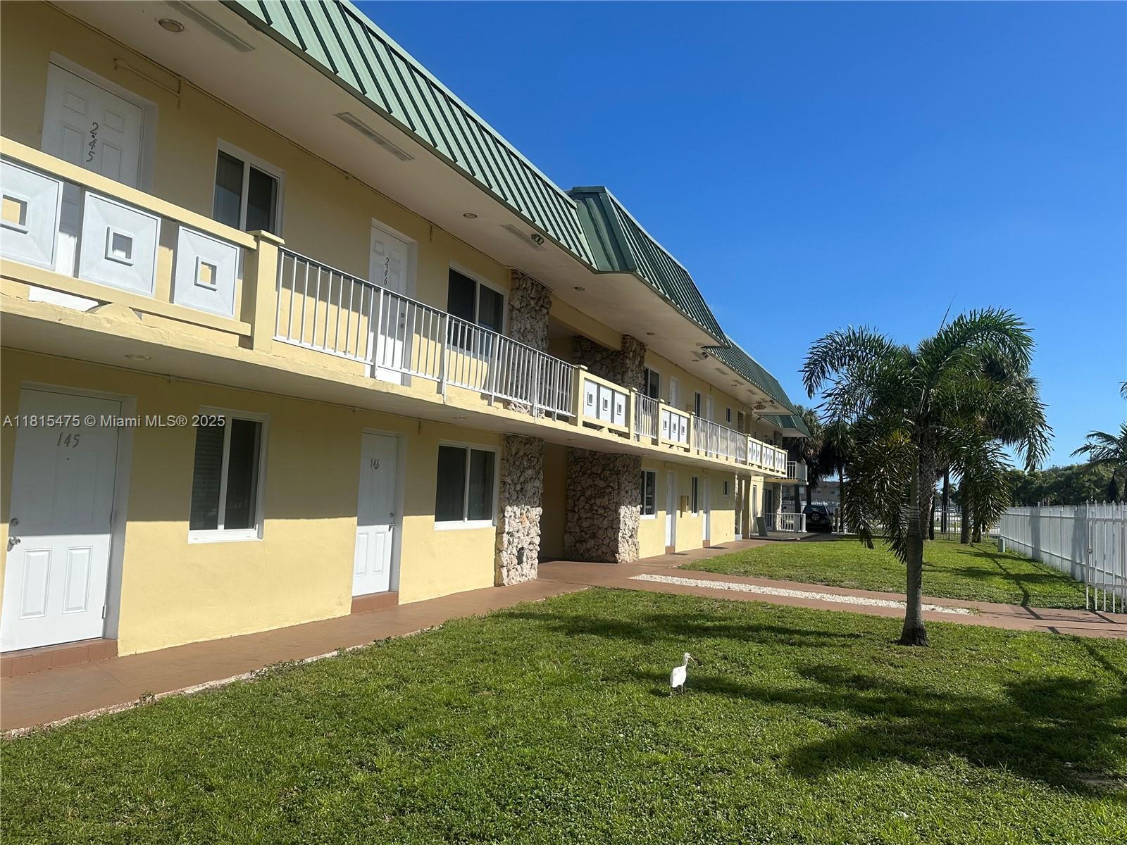 Rental Property at 505 Nw 177th St 139, Miami Gardens, Broward County, Florida - Bedrooms: 1 
Bathrooms: 1  - $1,750 MO.