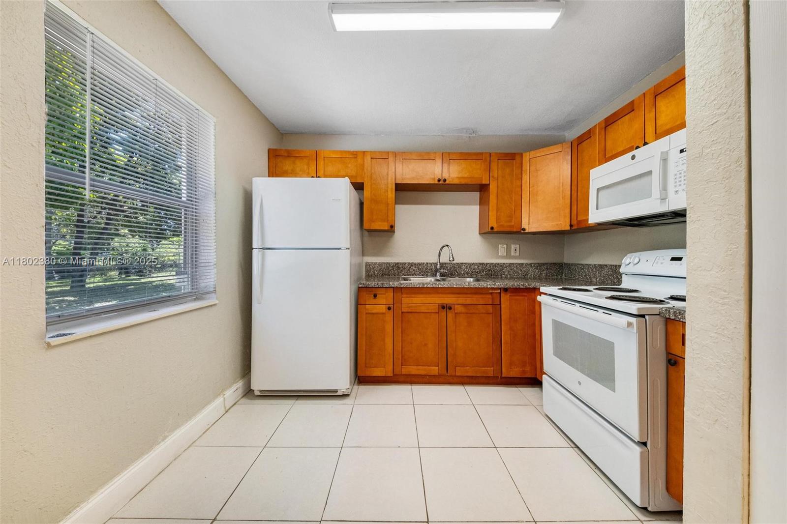 1560 NW Sunset Strip