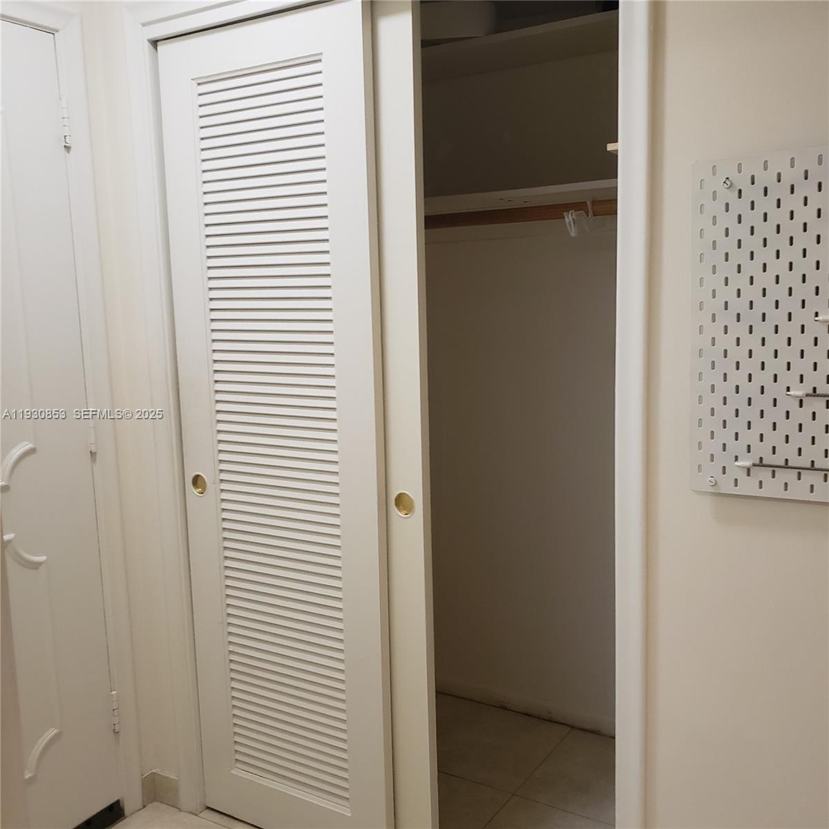 MEADOWBROOK TOWERS CONDO - Residential