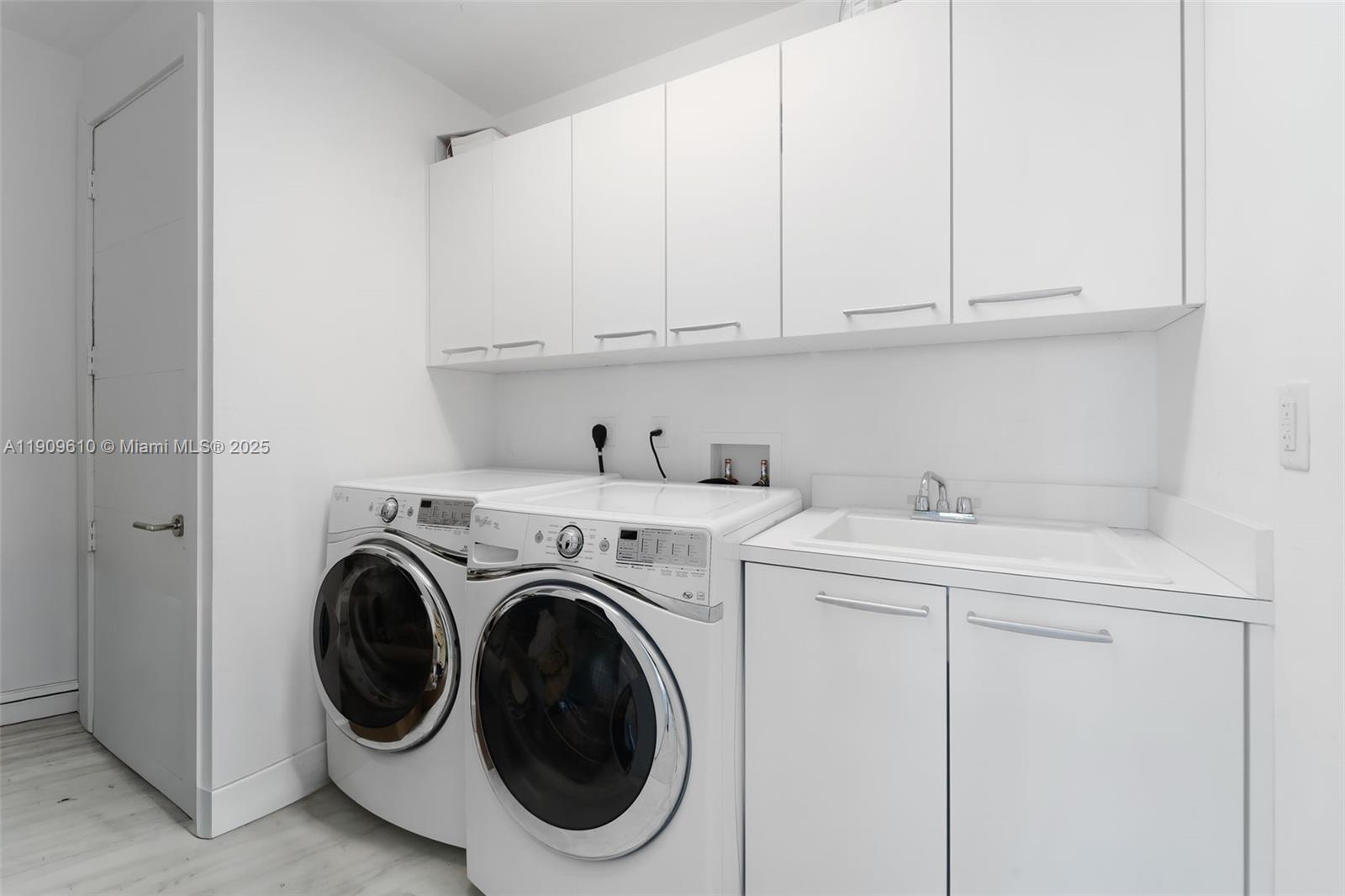 BELLINI AT WILLIAMS ISLAN - Residential Lease