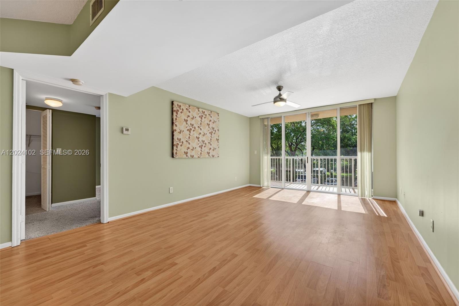 619 E Sheridan St 203