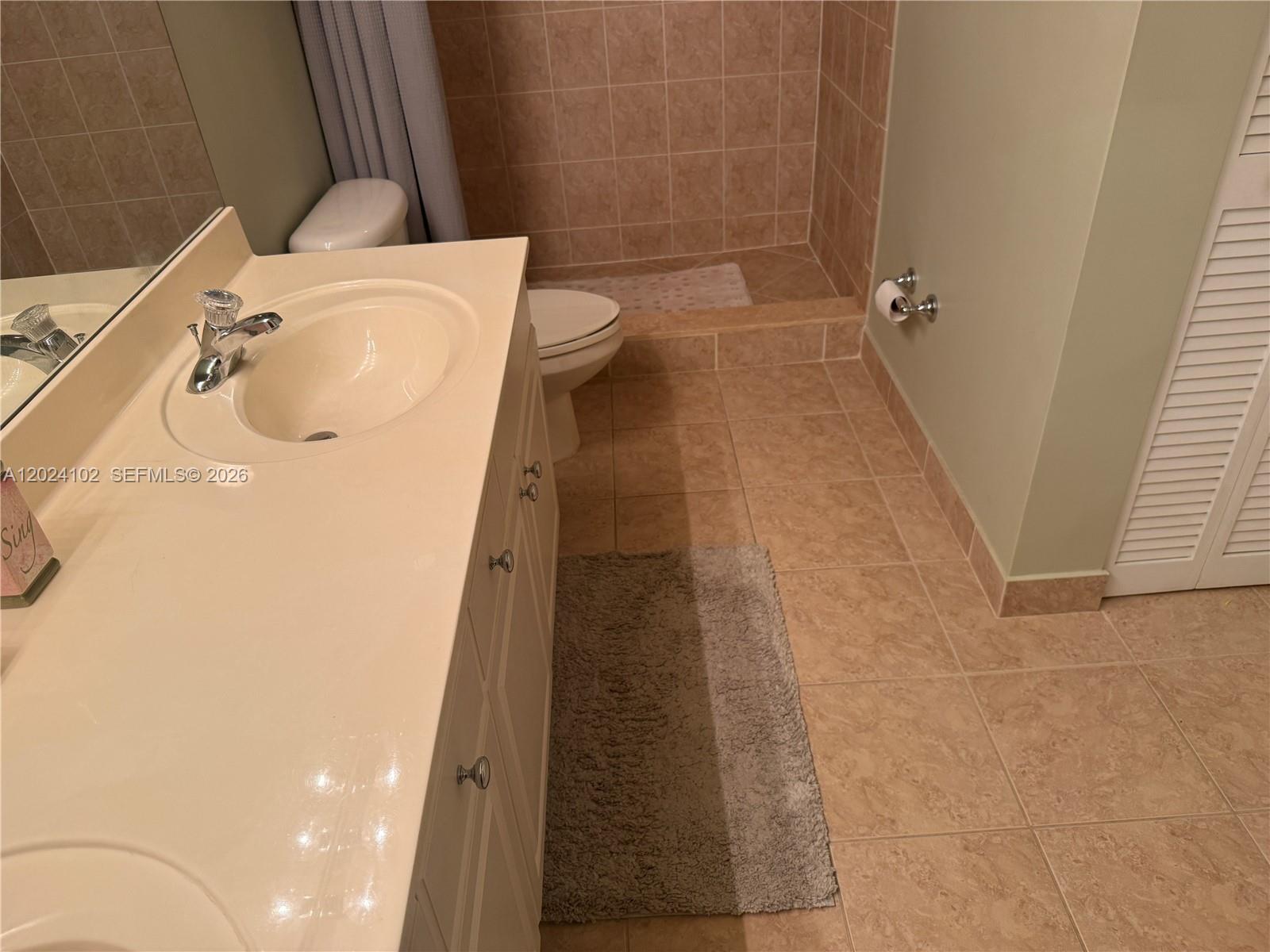 SHERIDAN BEACH CLUB CONDO - Residential