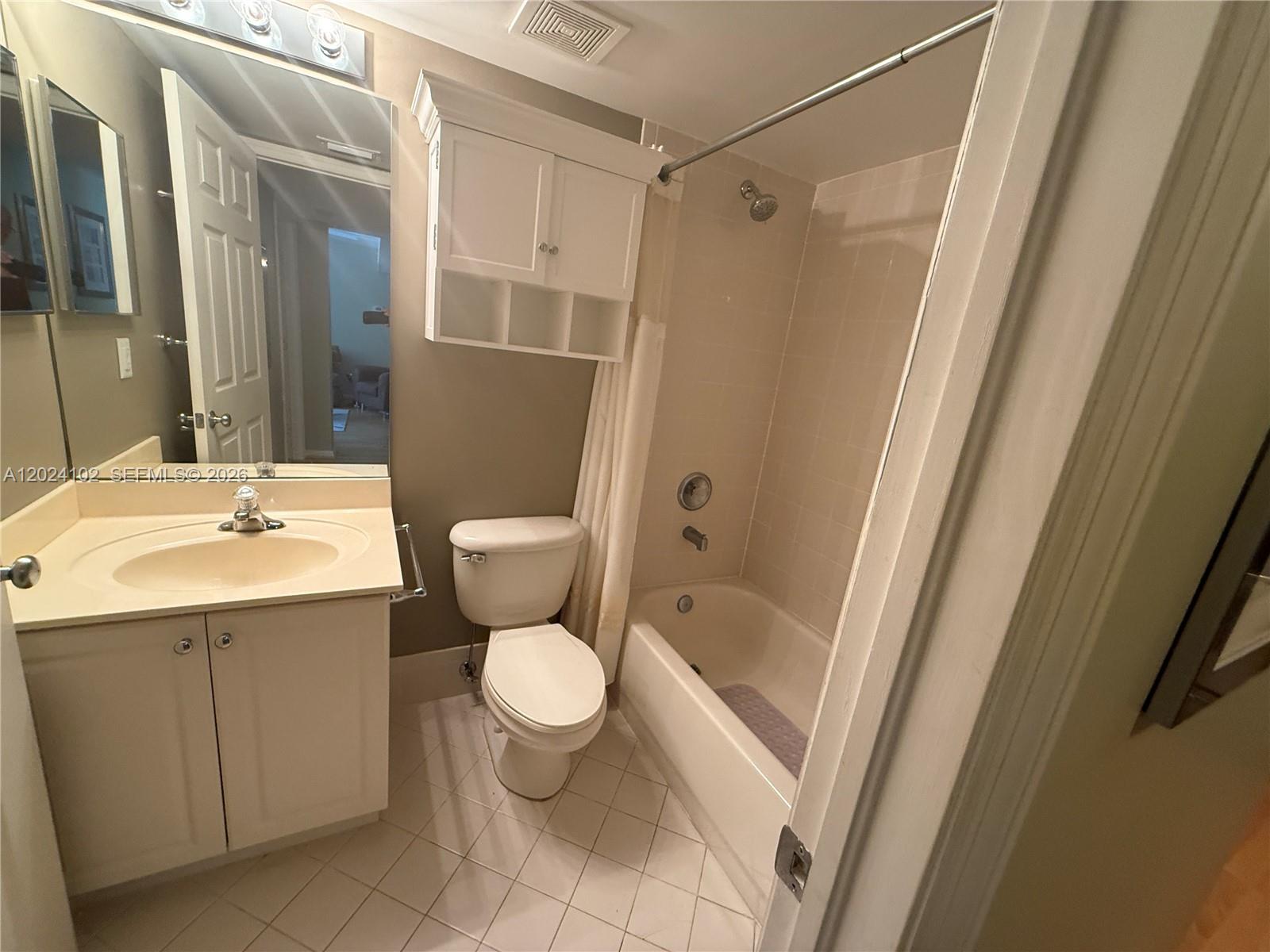 SHERIDAN BEACH CLUB CONDO - Residential