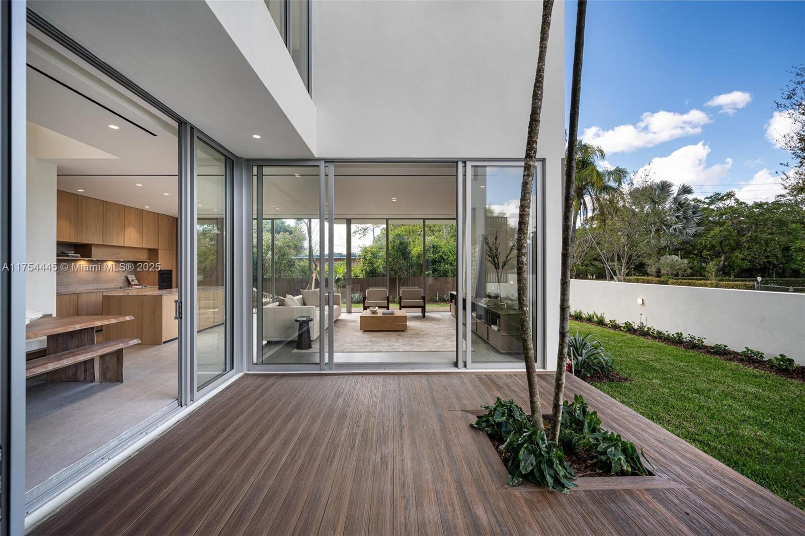 SUNSET PINES - Residential