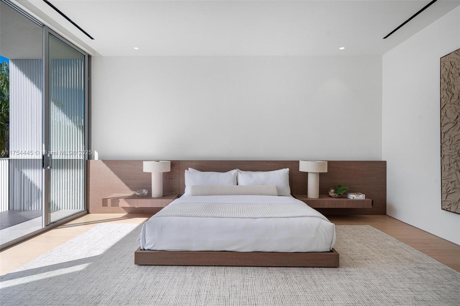 SUNSET PINES - Residential