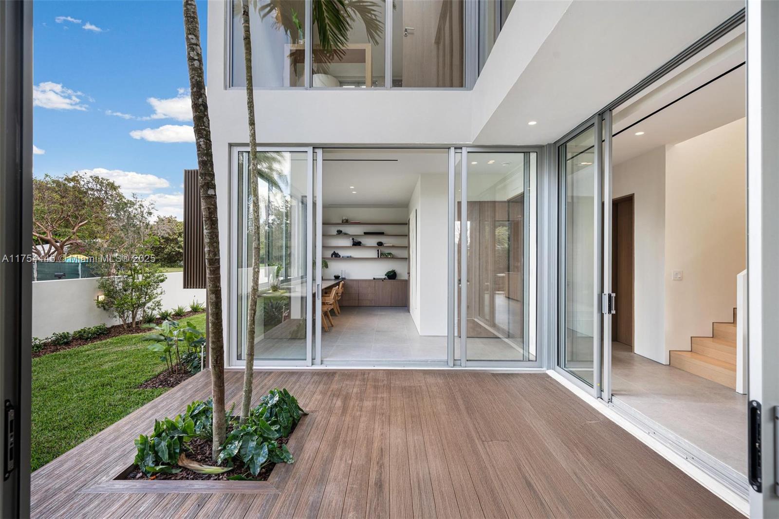 SUNSET PINES - Residential