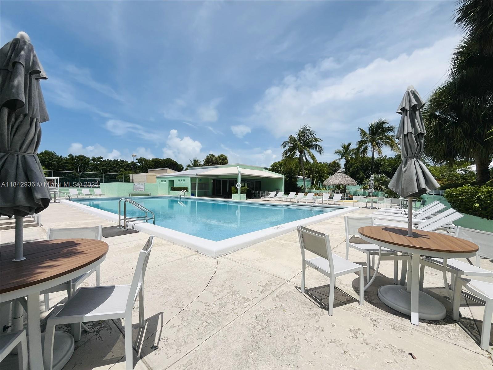 LANDINGS OF LARGO II - Residential Lease