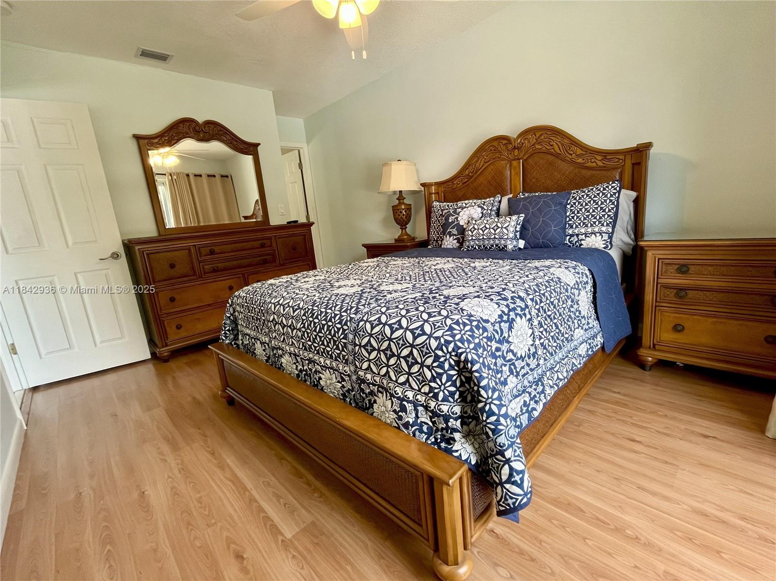 LANDINGS OF LARGO II - Residential Lease