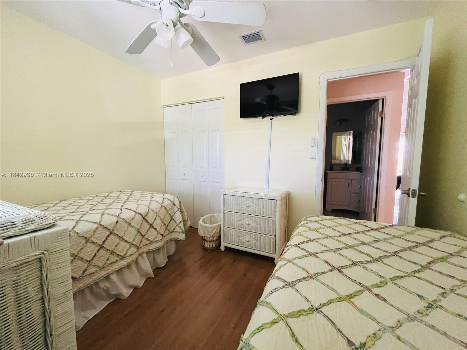 LANDINGS OF LARGO II - Residential Lease