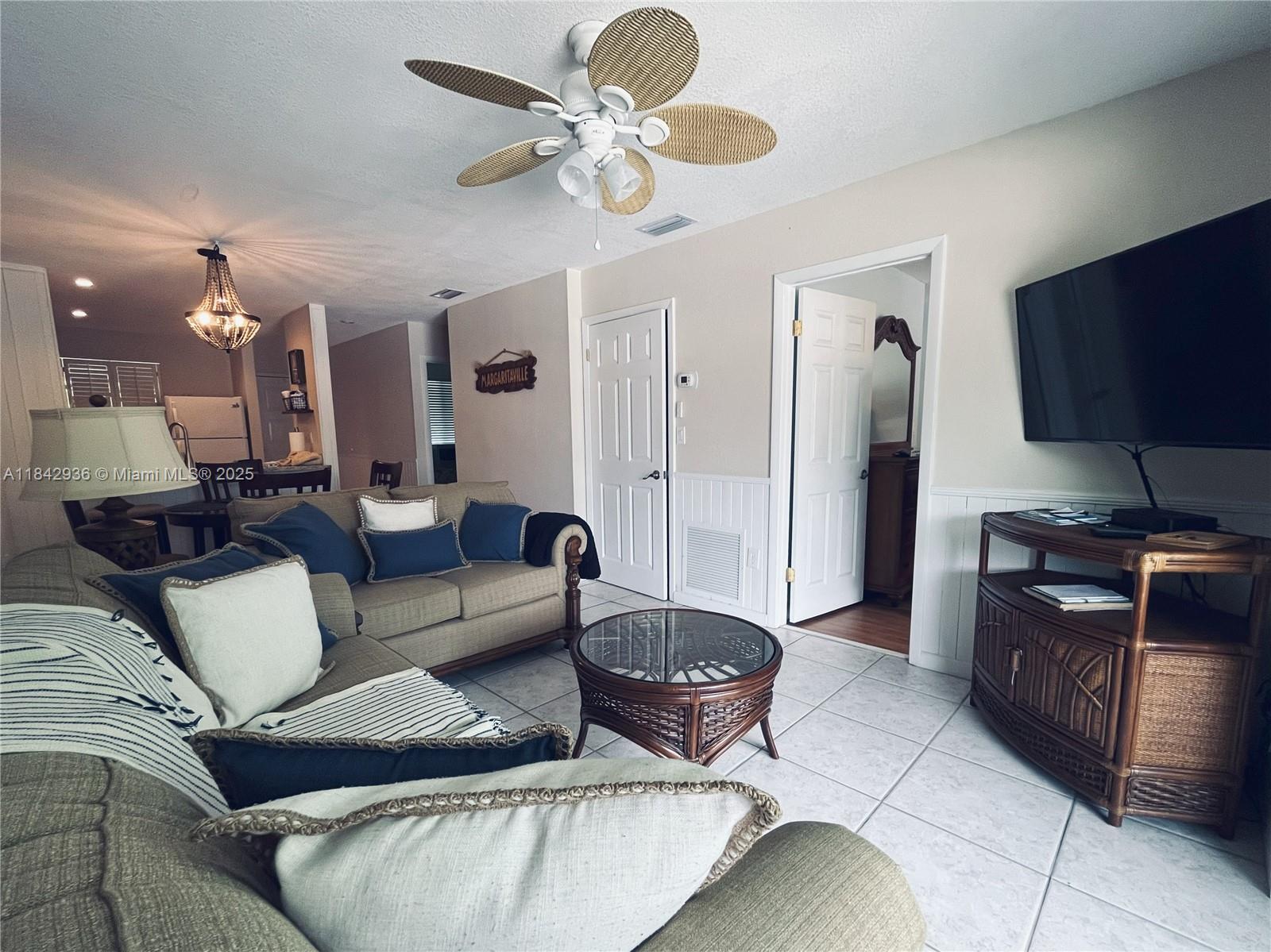 LANDINGS OF LARGO II - Residential Lease