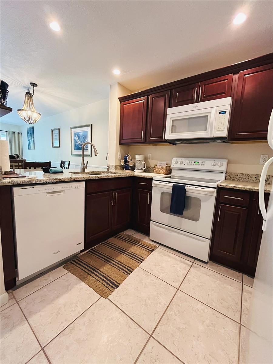 LANDINGS OF LARGO II - Residential Lease