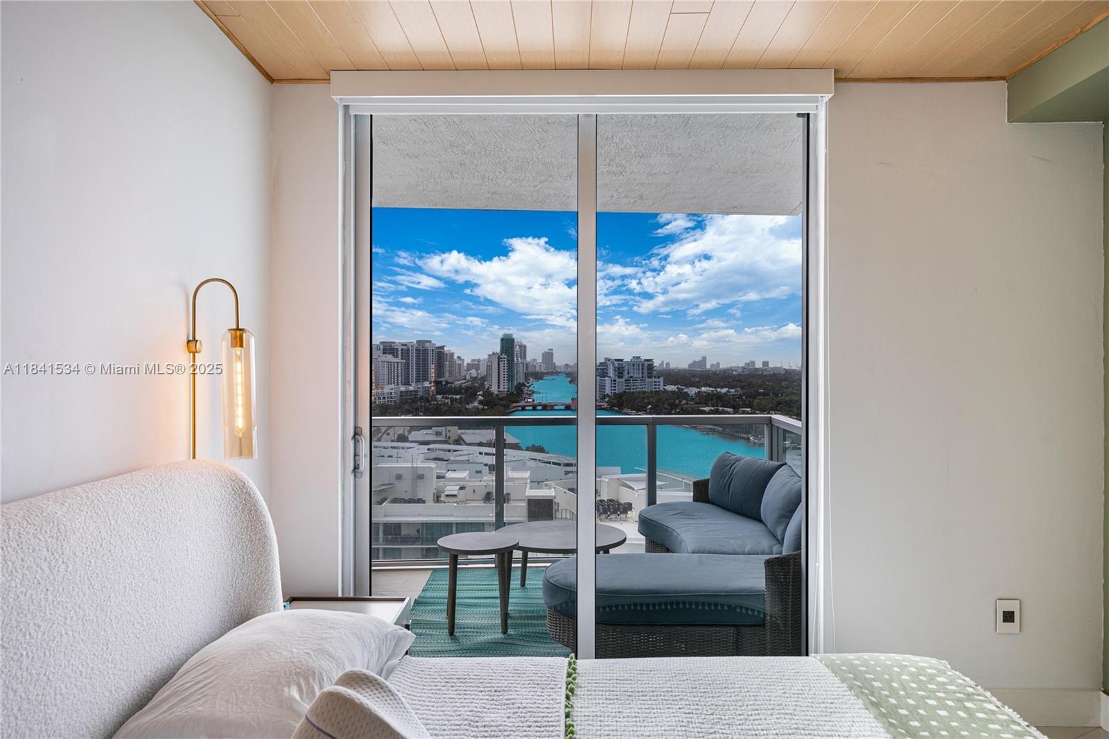 EDEN HOUSE CONDO - Residential Lease