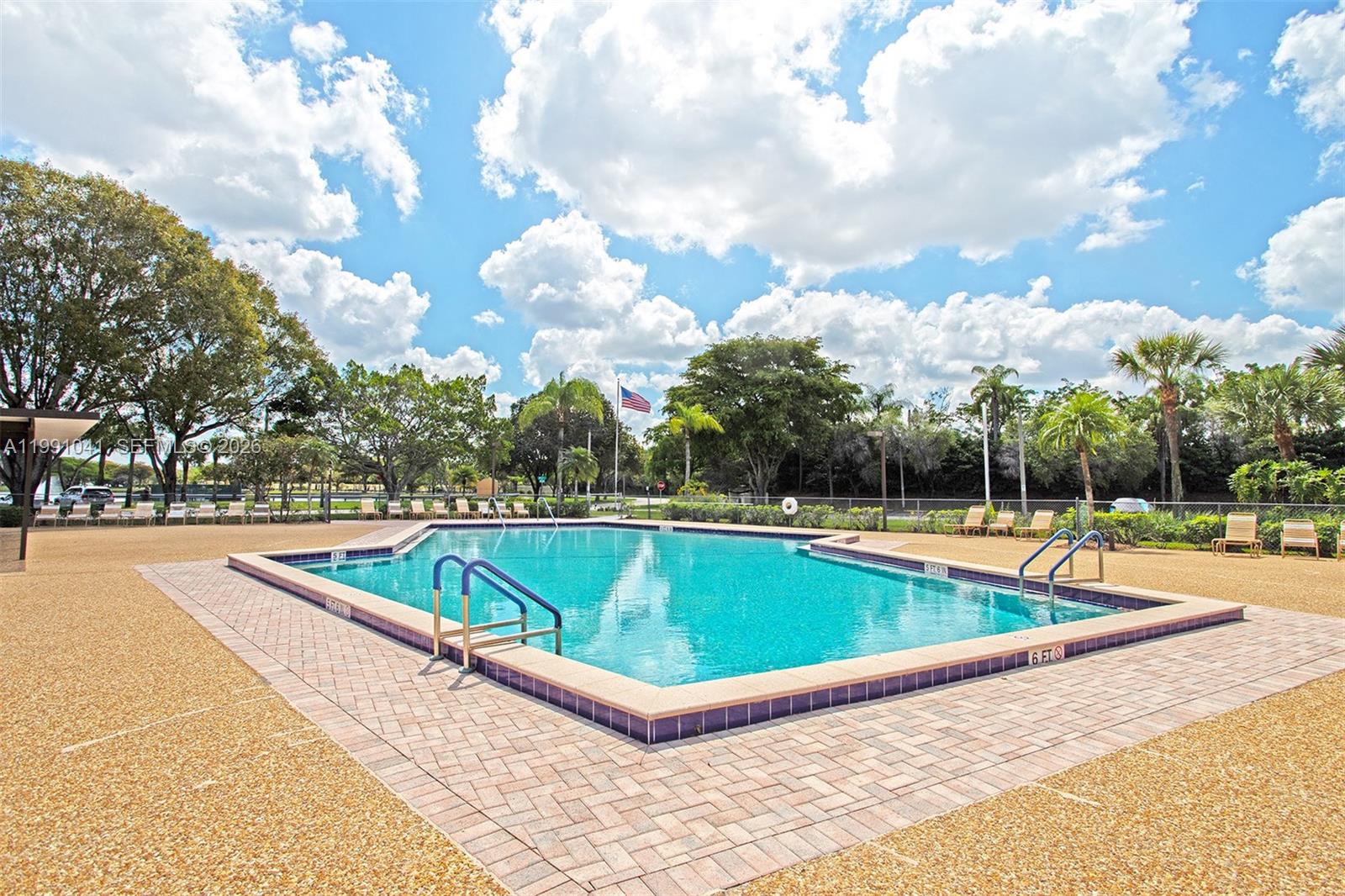 SUFFOLK AT CENTURY VILLAG - Residential