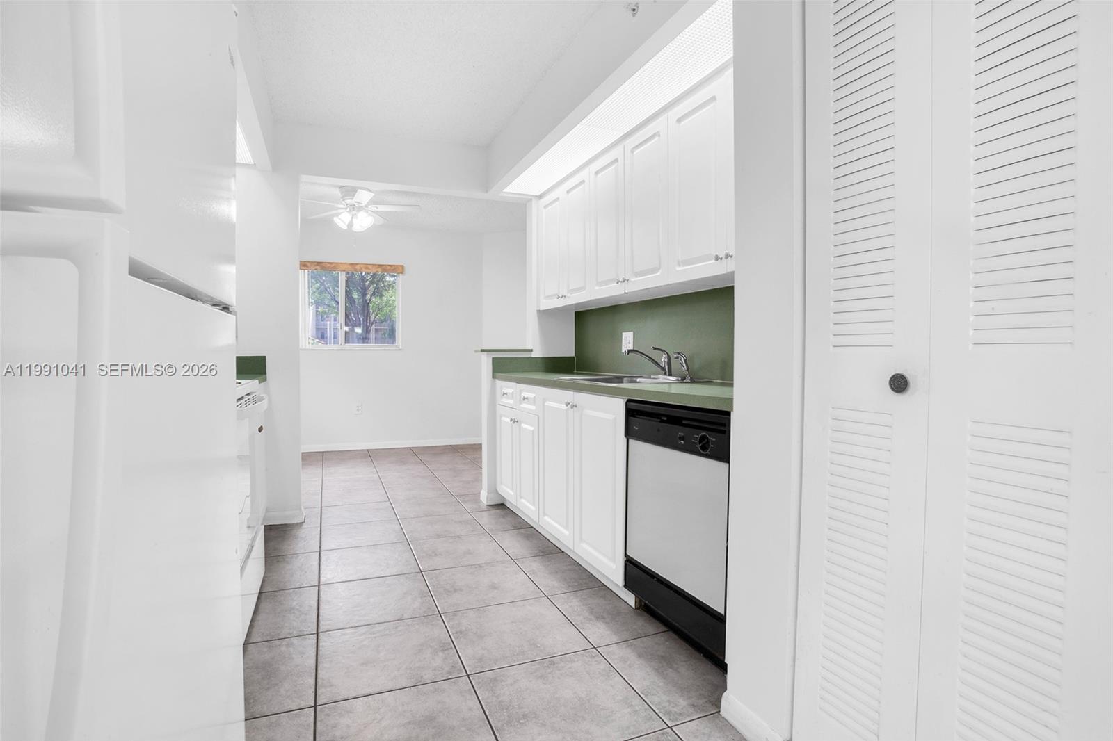 SUFFOLK AT CENTURY VILLAG - Residential