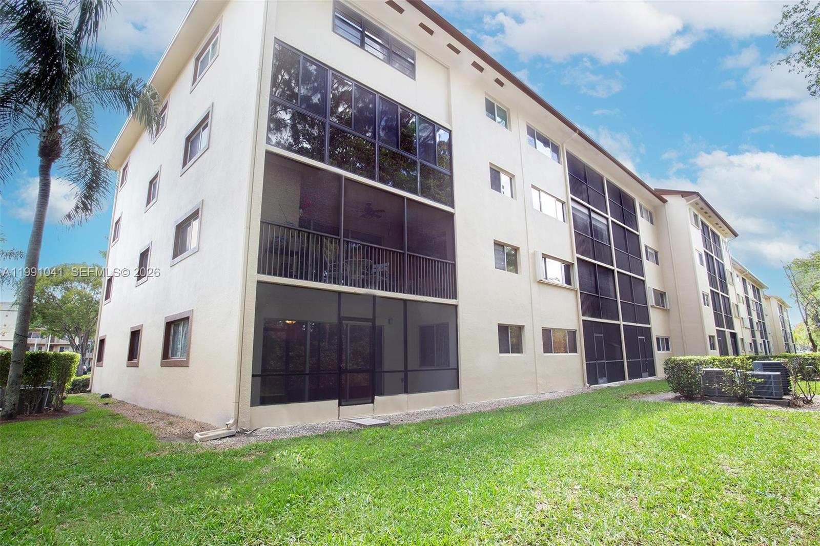 SUFFOLK AT CENTURY VILLAG - Residential