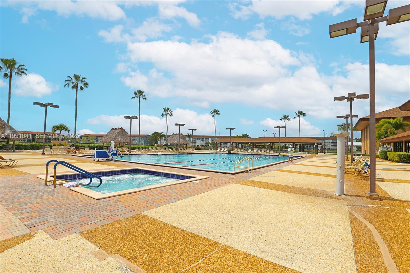 SUFFOLK AT CENTURY VILLAG - Residential