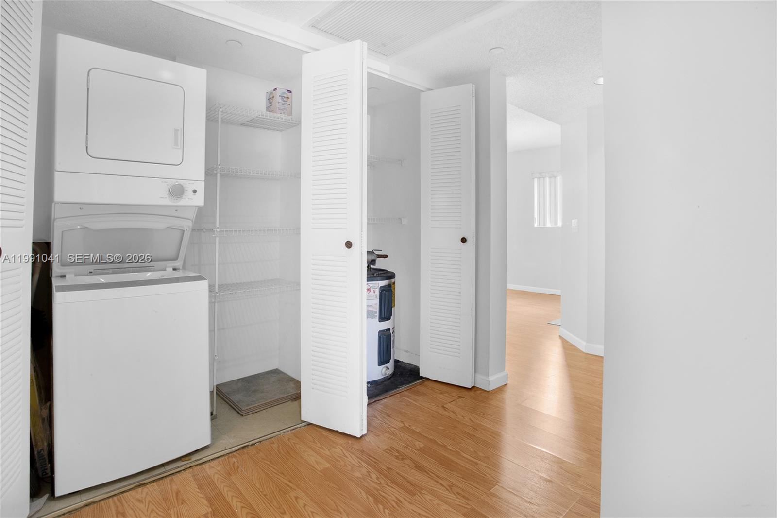 SUFFOLK AT CENTURY VILLAG - Residential