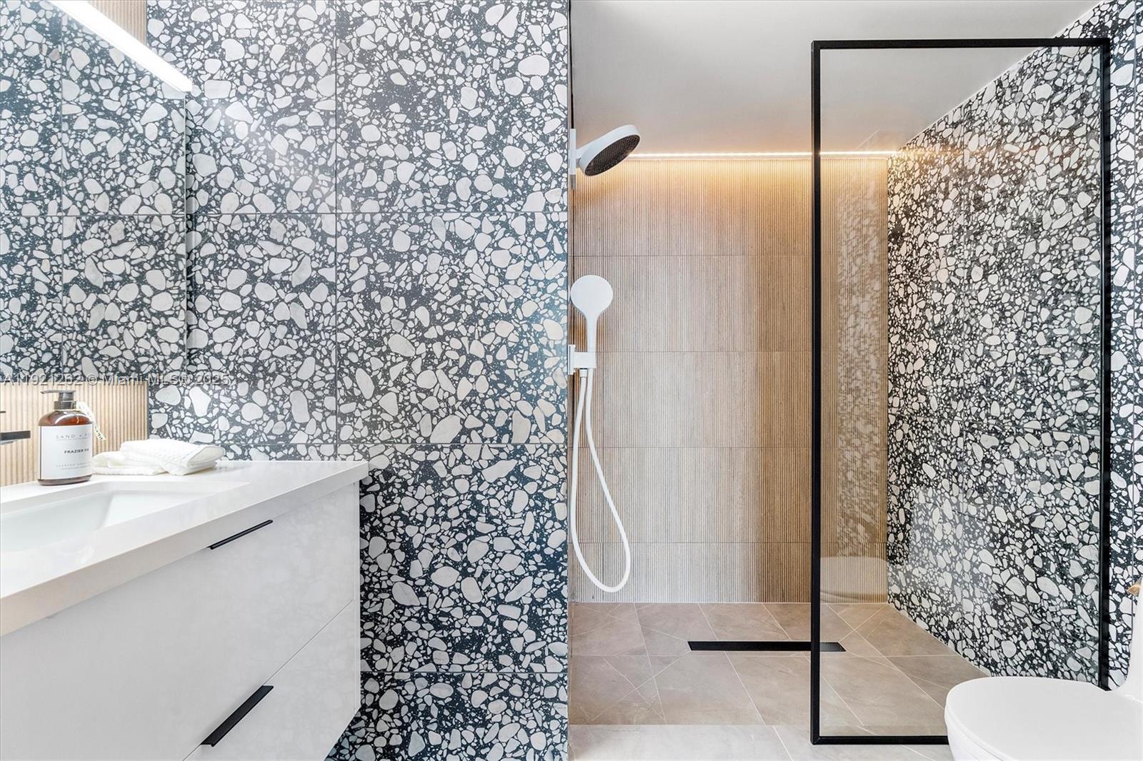 2080 OCEAN DRIVE CONDO - Residential Lease