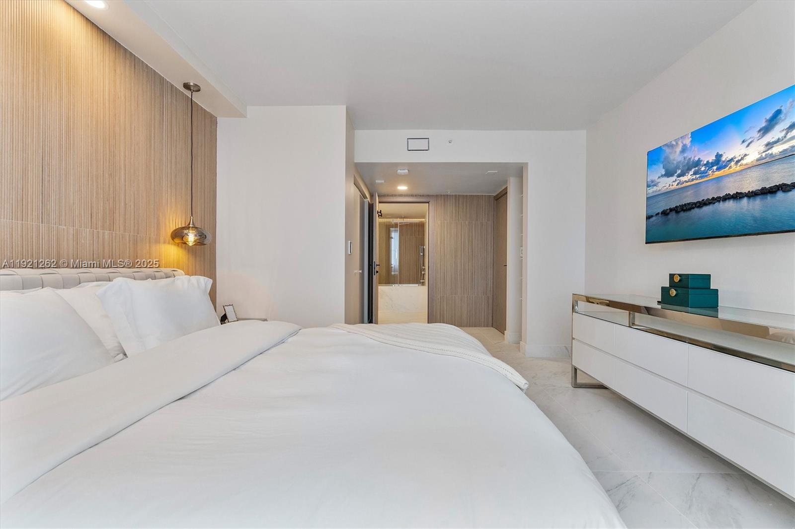 2080 OCEAN DRIVE CONDO - Residential Lease