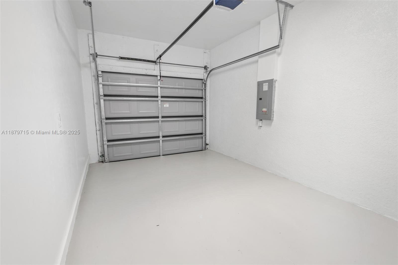 LEHIGH ESTATES - Residential Lease