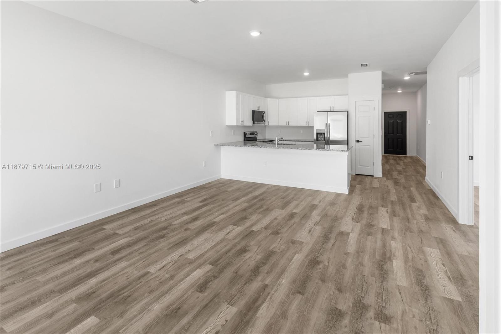 LEHIGH ESTATES - Residential Lease