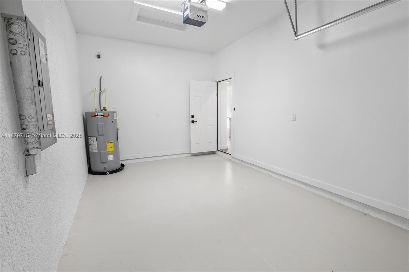 LEHIGH ESTATES - Residential Lease