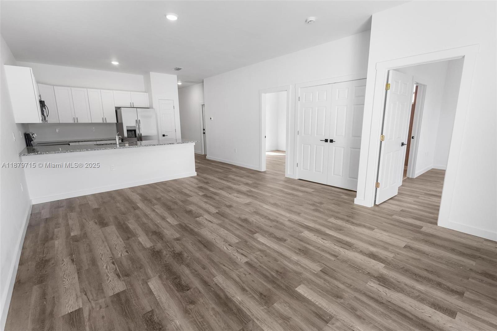 LEHIGH ESTATES - Residential Lease
