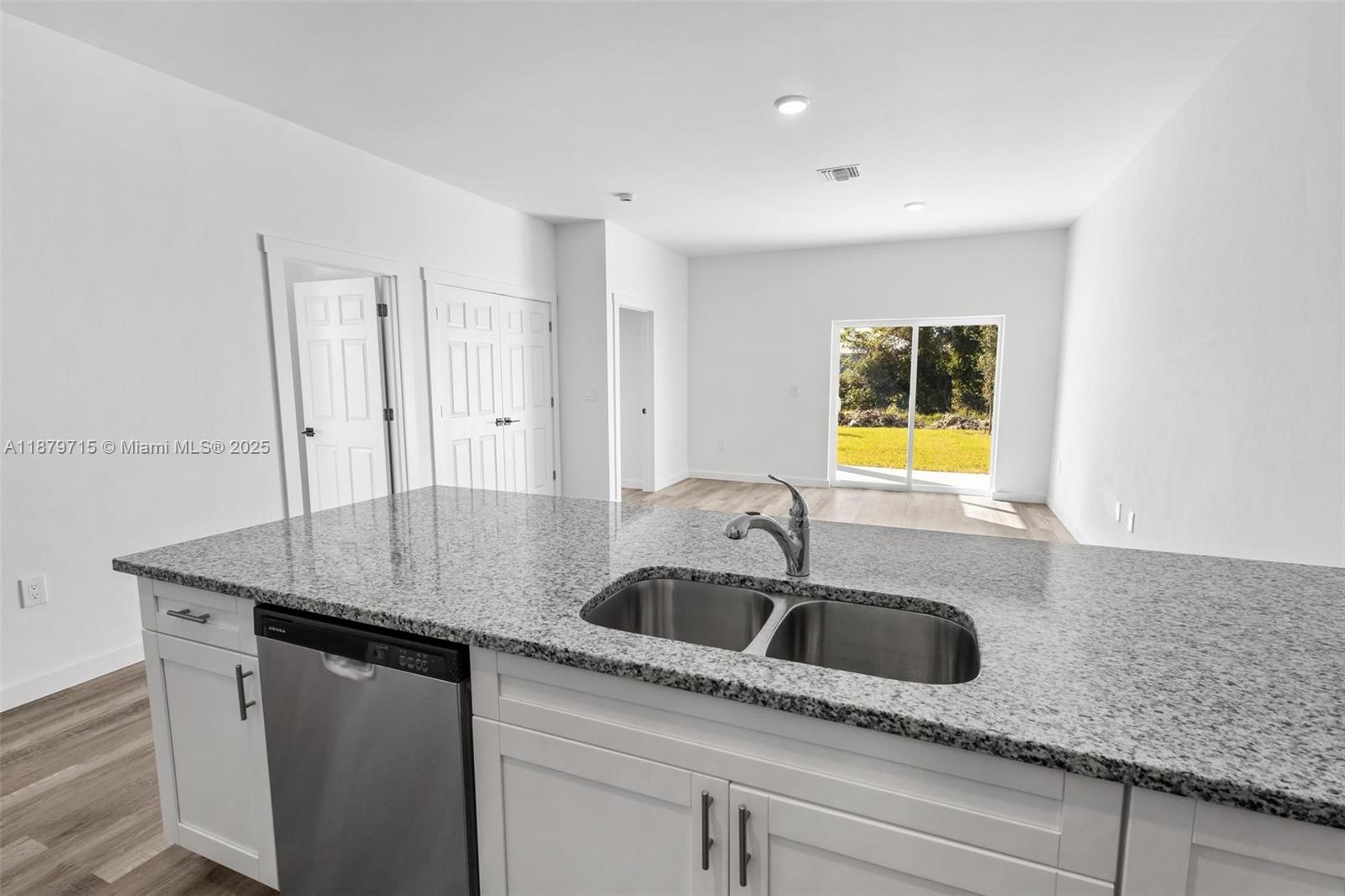 LEHIGH ESTATES - Residential Lease