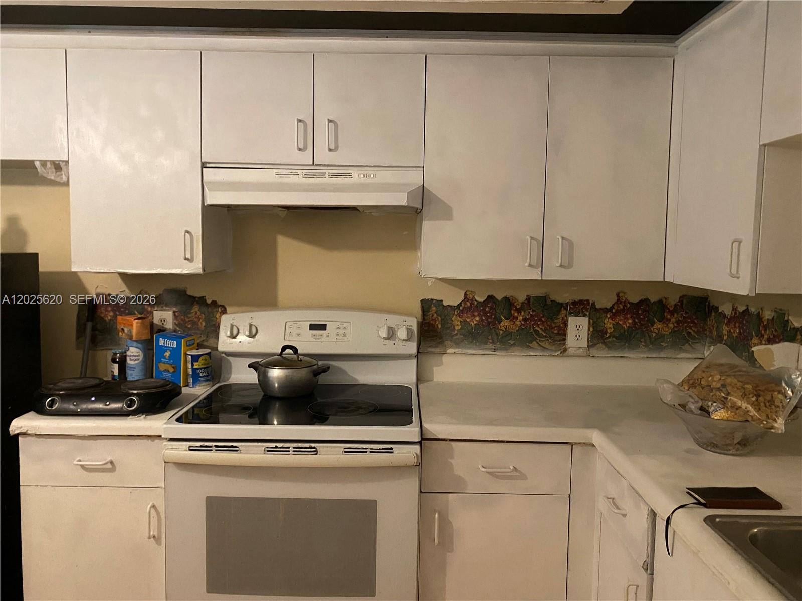 PLYMOUTH AT CENTURY VILLA - Residential